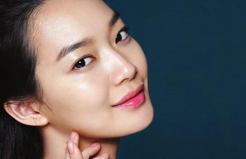 韩国美女们的化妆技巧