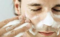 男士秋季应该如何护肤？