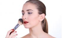 皮肤循环不畅 腮红拯救气色