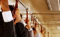 公交车上减肥法 省时又方便