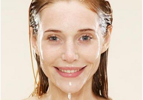 痘痘肌肤护理大全：痘痘精油护理