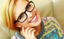 四招打造眼镜妹迷人眼妆