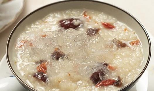 早餐吃6药膳 最补