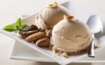 夏天炎热难耐 你真的会挑冰激凌吗