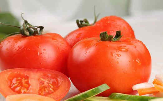 饮食禁忌：黄瓜不能西红柿一起吃