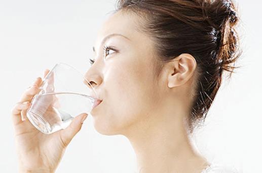 3个时段喝水最护心 心脏病患者饮食推荐