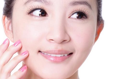 去除鼻子黑头的五大误区 你中招了吗?