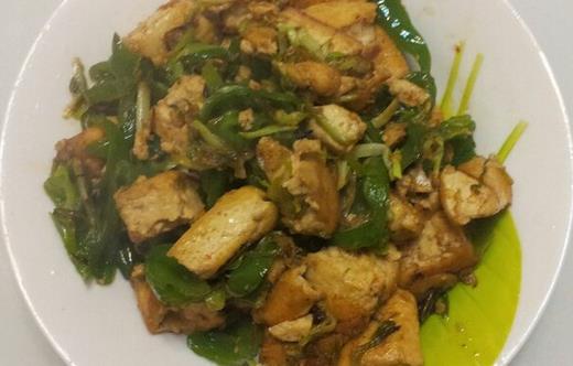 青椒炒豆腐有不错的软化血管效果
