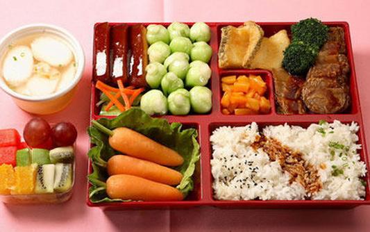 首页 人群 白领健康 > 正文   中式午餐    好的选择:豆泡油菜,宫爆
