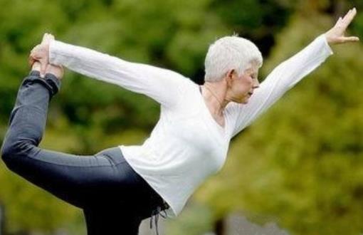 不同年龄段老人的健身方法