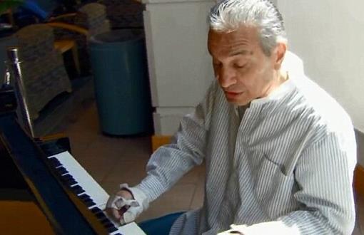 老年人弹钢琴有什么好处-360常识网