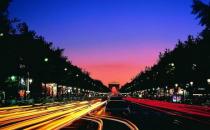 最美散步大道：巴黎香榭丽舍大道