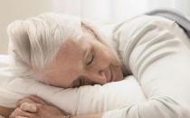 哪些坏习惯会影响老人的睡眠