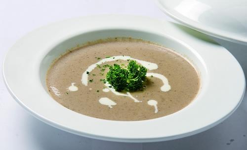 蘑菇奶油汤 为儿童补充维生素D