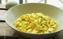 咸鸭蛋蒸豆腐 祛暑美味营养