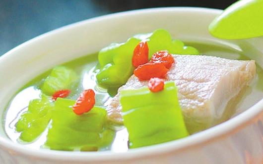 夏季要防中暑 教你做简单解暑汤