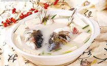 鱼头炖豆腐 补钙营养绝配