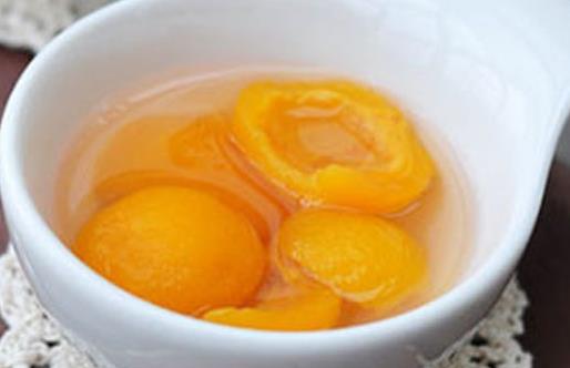 枇杷糖水的做法与功效