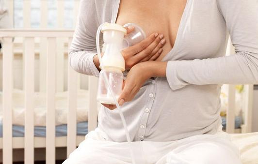 四招可缓解哺乳期涨奶