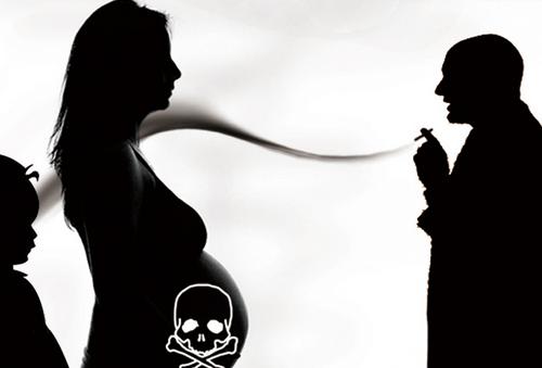 怀孕时吸二手烟致胎儿无脑