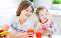 宝宝多大能喝果汁？宝宝添加果汁的原则