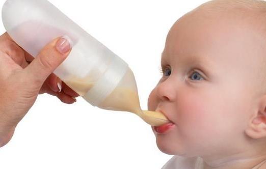 怎样给孩子选择奶嘴