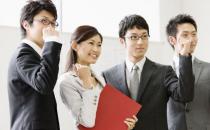 如何排除职场“过度防卫心理”？