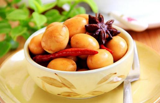 鹌鹑蛋怎么做最好吃?