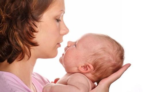 新生儿睡觉不踏实有八原因