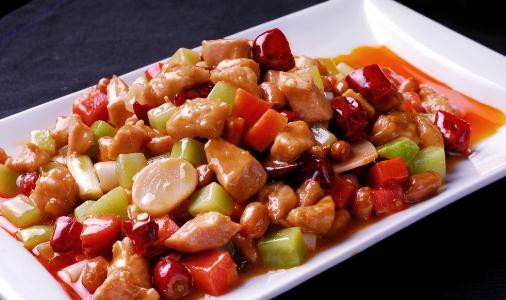 宫保鸡丁怎么做?做宫保鸡丁需要什么材料?