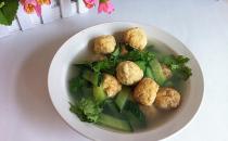 老黄瓜汆丸子汤怎么做？老黄瓜的功效