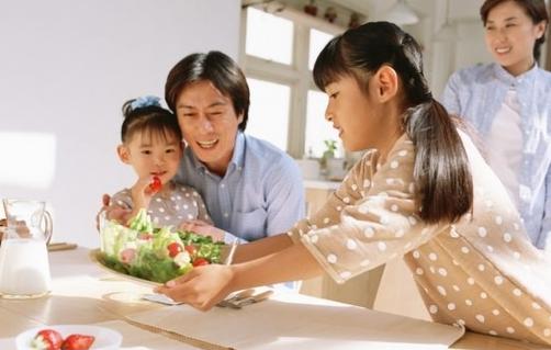 父母坏习惯危害孩子健康