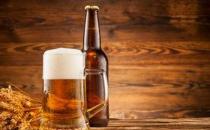 爱喝啤酒的男性需警惕健康问题
