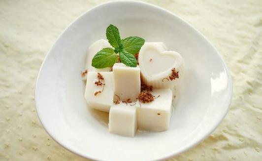 杏仁豆腐是怎样的？杏仁豆腐的做法