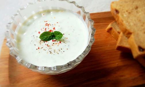 不喜牛奶味?用酸奶替代吧!