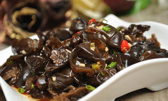 吃黑木耳的禁忌有哪些?