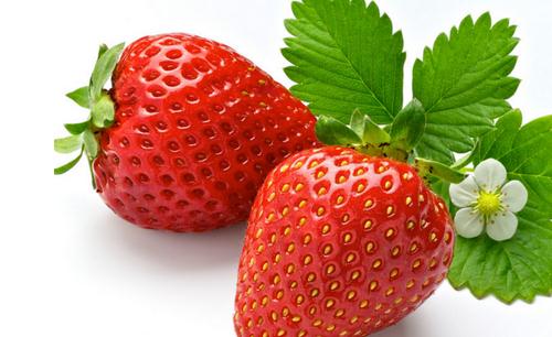 空心草莓是激素催熟的吗？