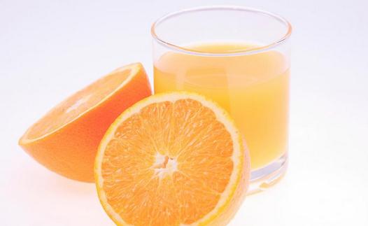 如何通过饮食来补充维生素D?