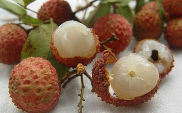 【荔枝】_荔枝的功效与作用,荔枝上火吗,荔枝怎么吃,吃荔枝的好处 【荔枝】_荔枝的功效与作用,荔枝上火吗,荔枝怎么吃,吃荔枝的好处