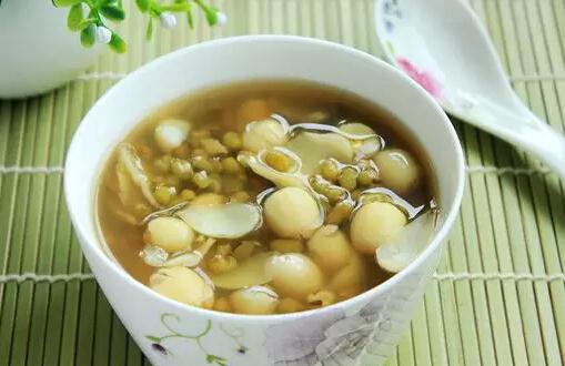 夏季祛湿的两款汤饮做法