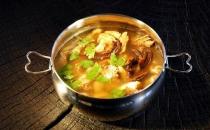 另类食谱：芒果酸梅炖鸡块的做法