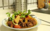 川味菜肴土豆烧排骨的做法