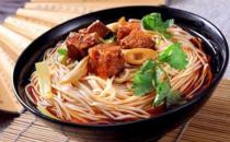 素面条太无味？教你做好吃的面条