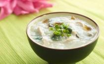 为家人煲一碗皮蛋瘦肉粥吧！