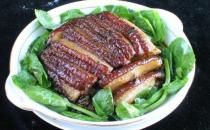 味浓不腻的冬菜扣肉的做法