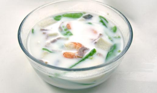 鸡蛋里加辅料让宝宝的饮食更营养