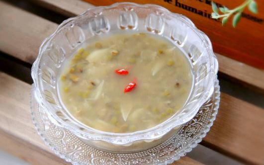 如何熬绿豆汤不变色?熬绿豆汤的注意事项