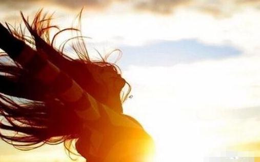 这些女人难走出情伤