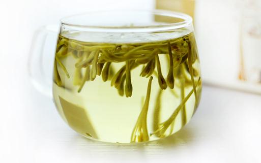 嗓子干痒喝什么好?