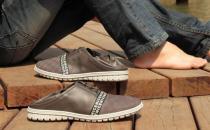 穿鞋习惯看出男人性格